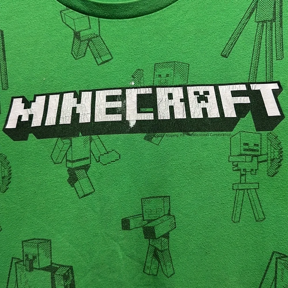 Old Navy Boys XXL (18) Minecraft Creeper Green T-Shirt | Gaming Tee | Kids Youth
